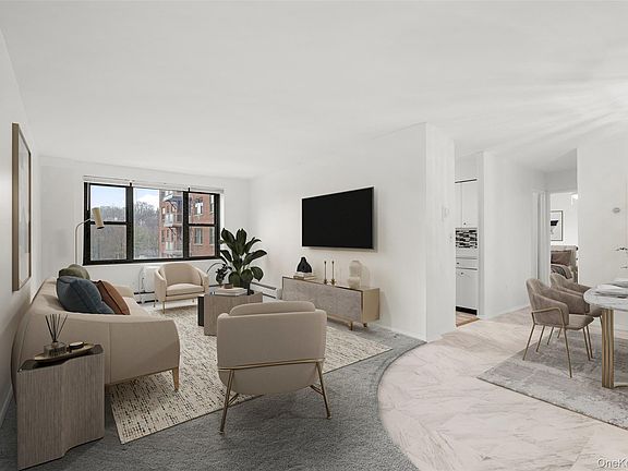 5th image of 77 Carpenter Avenue #4T