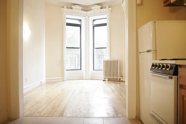 Rented by Douglas Elliman | media 10