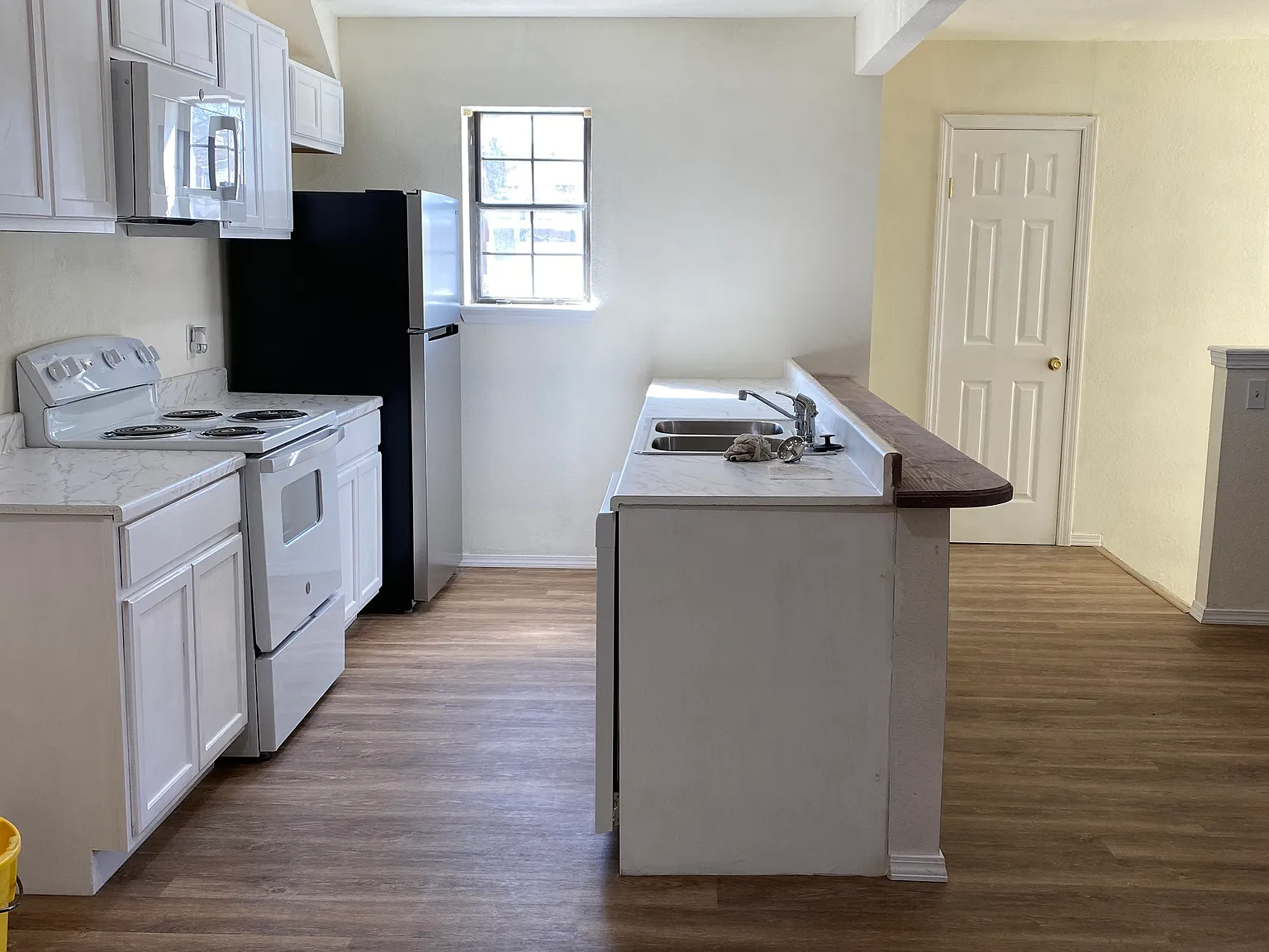 6512 S Memorial Dr — Photo 2