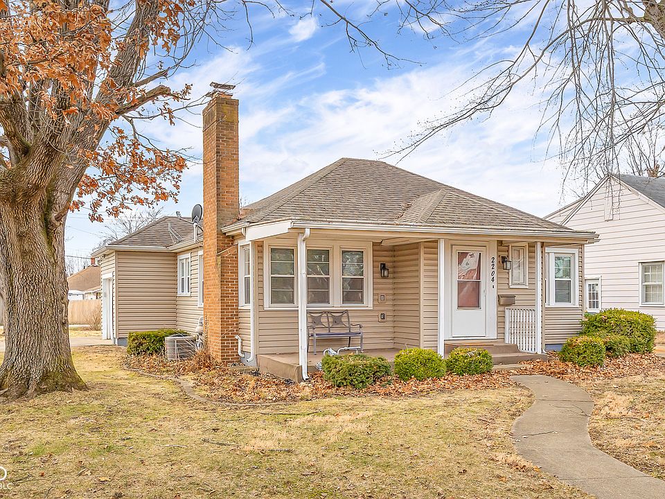 1st image of 2204 Caldwell Pl