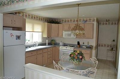 4th image of 810 Woodfield Ct Unit 810