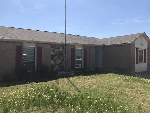 5th image of 4104 Pepperbush Dr