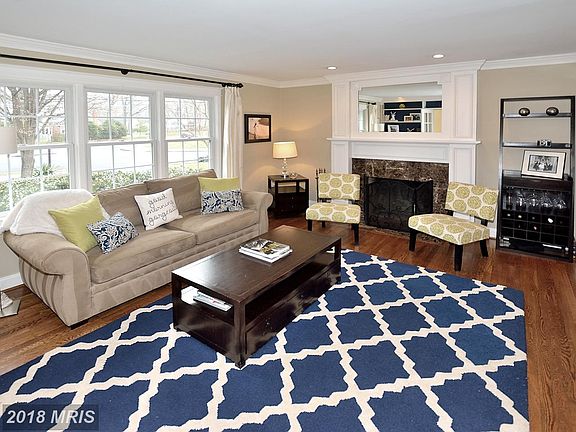 2nd image of 1131 Priscilla Ln