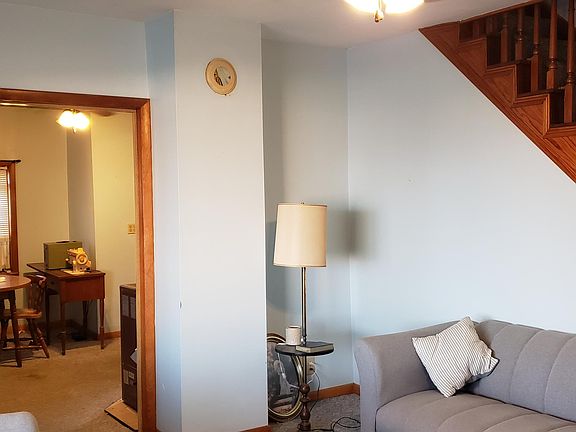 3rd image of 505 E Jackson St