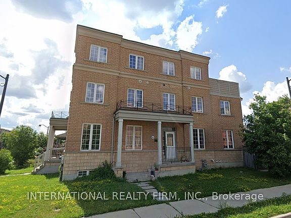 2nd image of 66 Leitch Ave