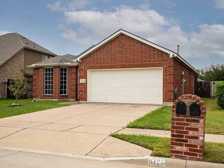 9125 Vineyard Ln — Photo 15
