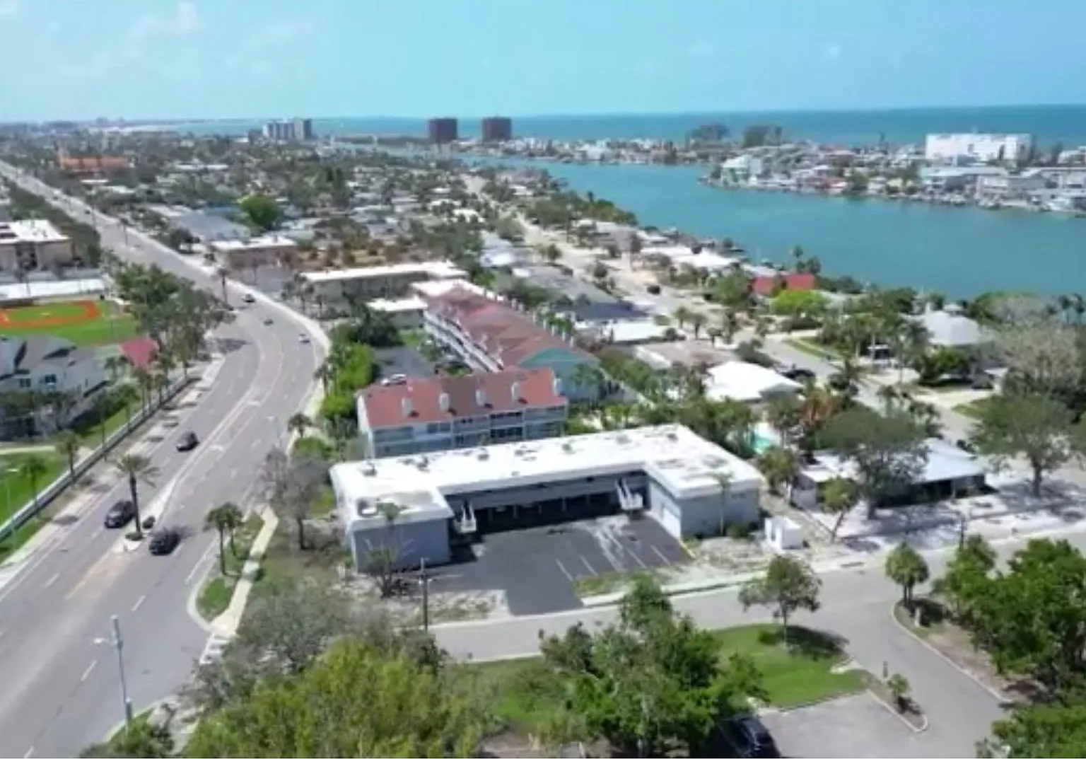 Beautifully Updated 1-Bedroom Apartment in St. Pete Beach — Photo 3
