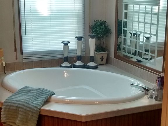 Garden Tub