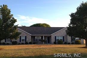 1st image of 114 Emerald Way E