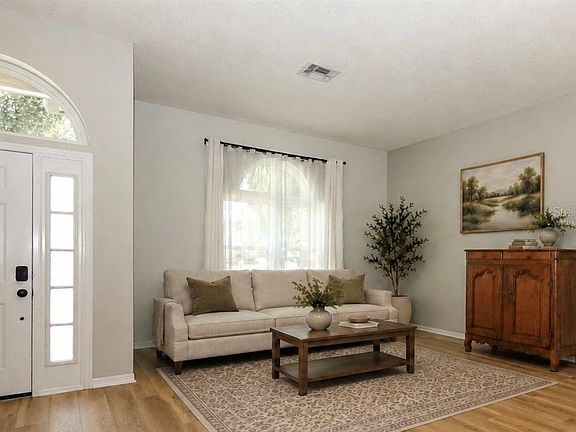 3rd image of 3581 FOXCROFT CIRCLE