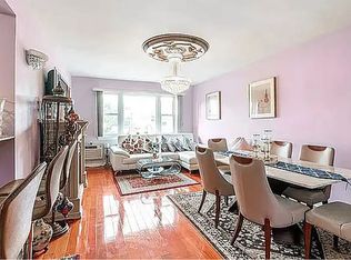 22-07 48th St #2, Astoria, NY 11105