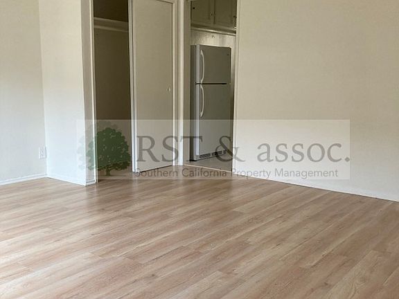 4th image of 1642 S Westgate Ave #2