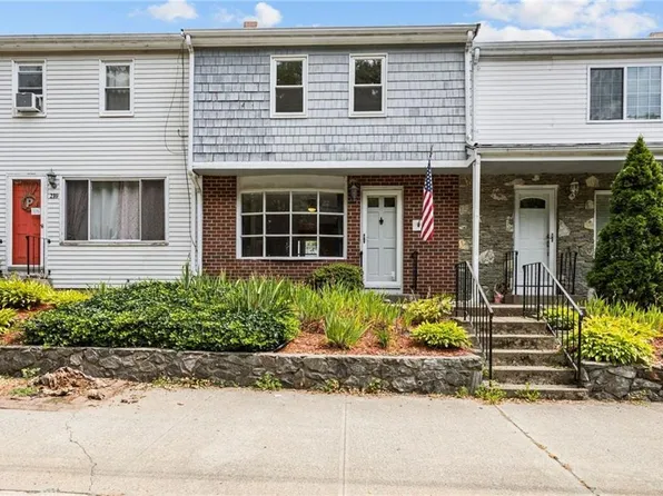 214 School St Unit 3, Pawtucket, RI 02860