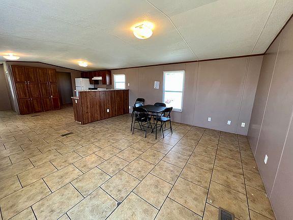 2nd image of 704 S Roosevelt St
