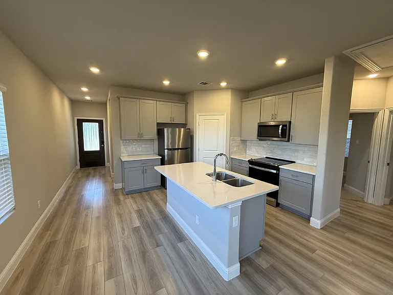 3215 Sedge Grass Dr — Photo 6
