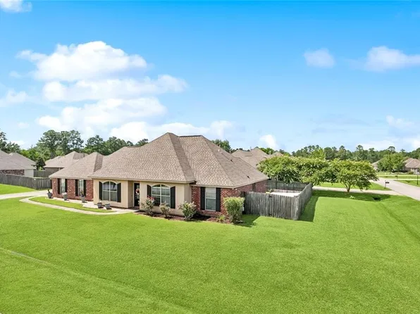 714 Seabiscuit Loop S, Madisonville, LA 70447