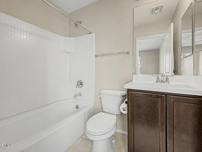 1947 N 77th Gln — Photo 10
