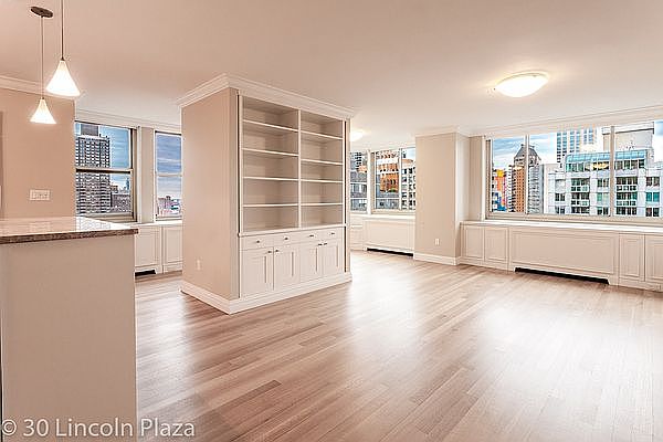 1st image of 30 W 63rd St APT 27J