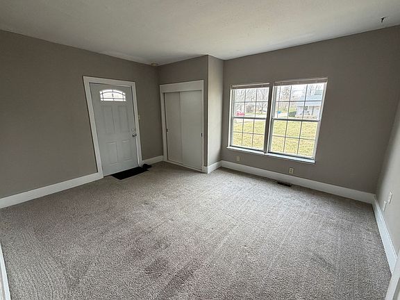4th image of 12 Ford Ave