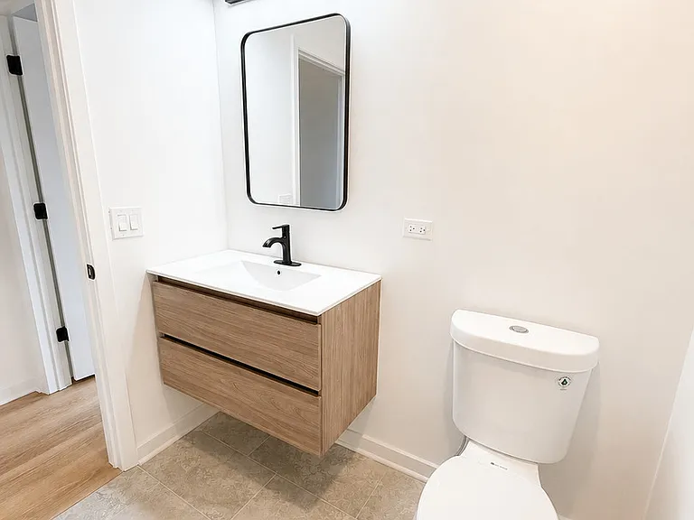 5819 W Higgins Ave #2D — Photo 18