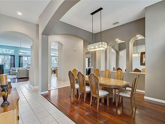 5th image of 14125 Magnolia Glen Cir