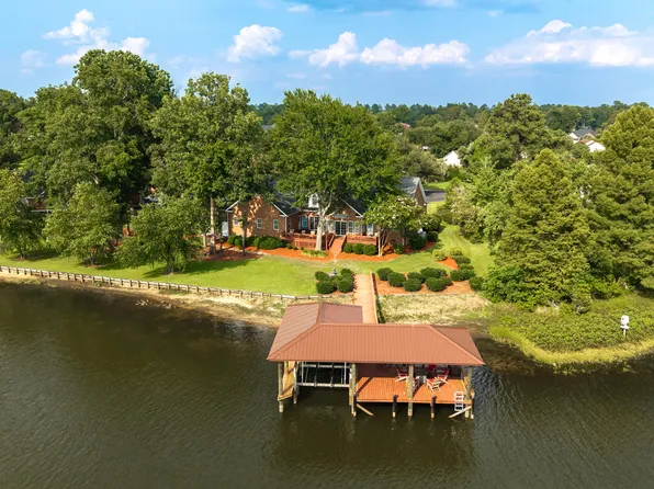 65 Reedy Ct, Manning, SC 29102