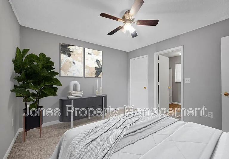 307 Country Club Dr NE — Photo 11