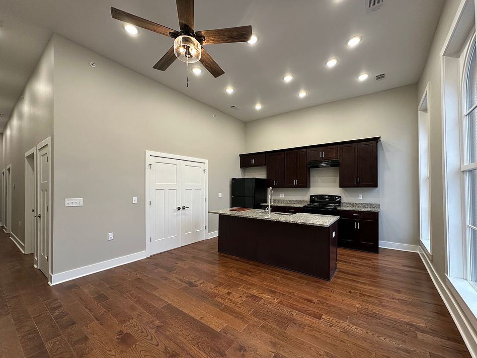1st image of 151 W Main St #4