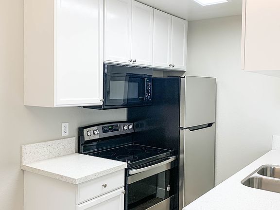 2nd image of 4359 38th St