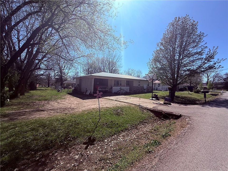 1st image of 203 Saint George Ave