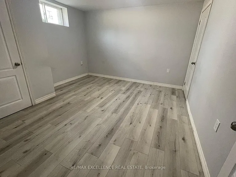 1595 Borden St — Photo 7