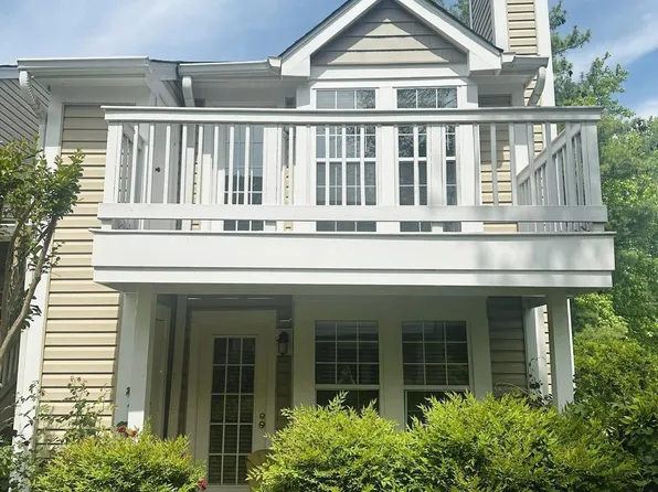 4550 28th Rd S #16, Arlington, VA 22206