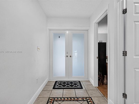 4th image of 18808 W Lake Dr