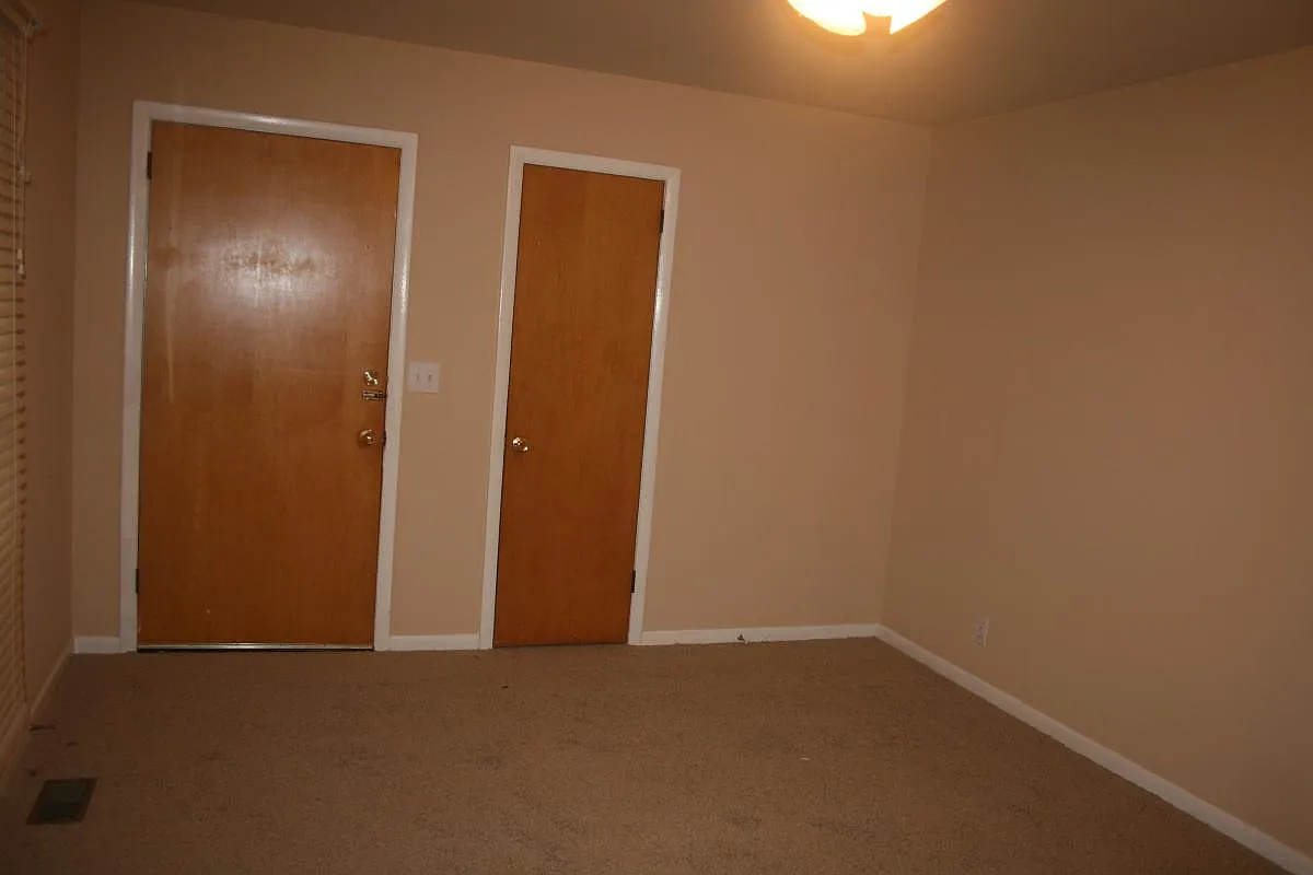 2232 Golf Club Lane — Photo 4