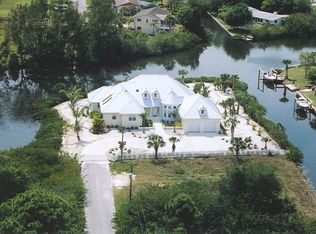 1112 Andrews St, Englewood, FL 34224