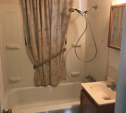5th image of 1315 Royal Ave