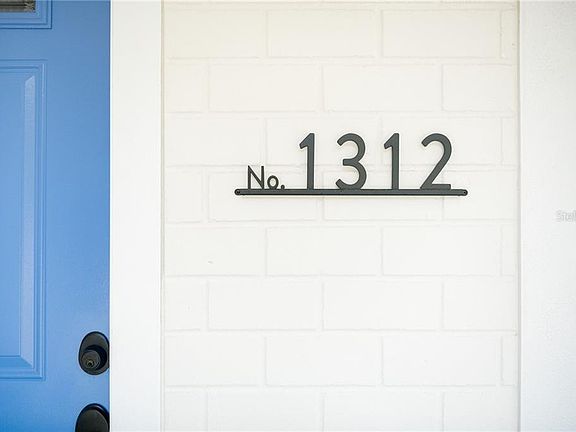 4th image of 1312 E Diana St
