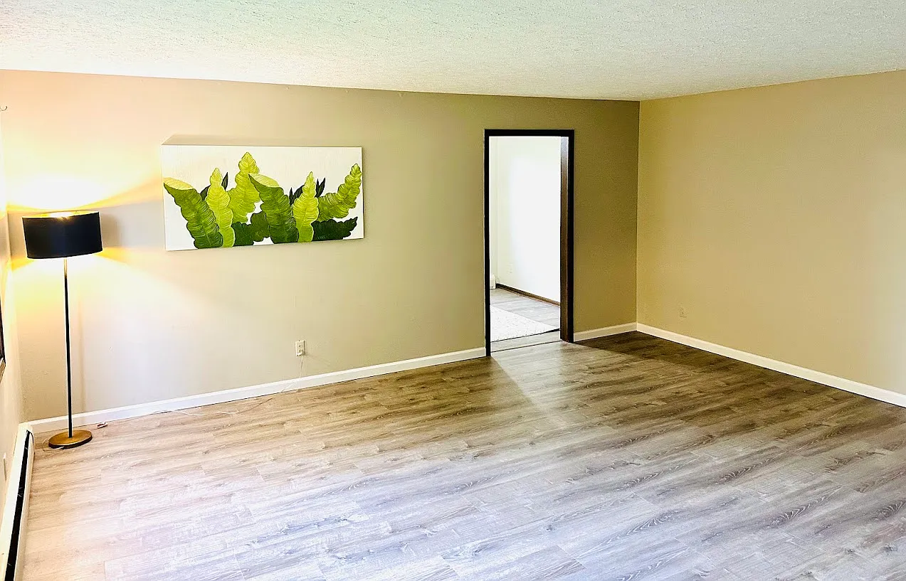2 bed, 950 sqft, $975 — Photo 3
