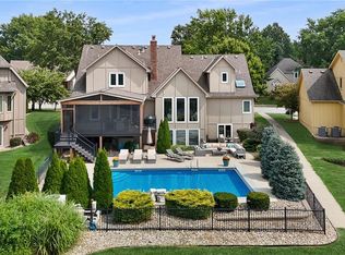 732 NW High Point Dr, Lees Summit, MO 64081
