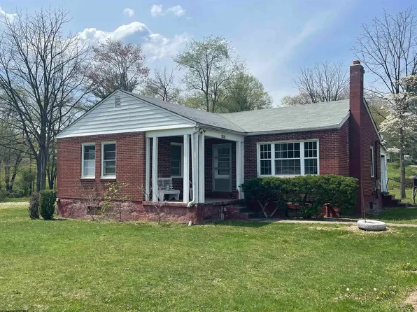 1578 Mansfield Dr, Philippi, WV 26416