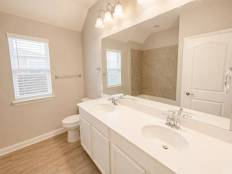 2816 Redbud Ln — Photo 21