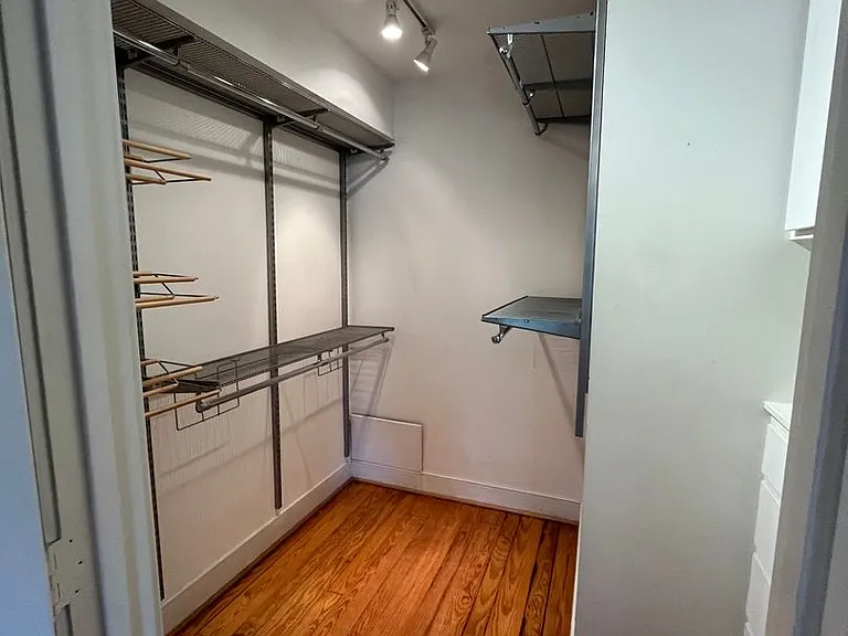 126 N Payne St — Photo 12