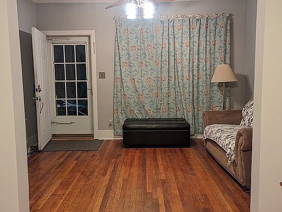 3rd image of 5057 Fredro Ave