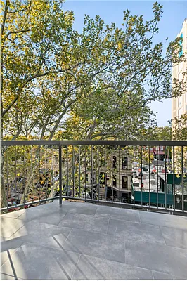 Rented by Compass | media 38