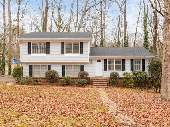 584 Fieldstream Way, Lawrenceville, GA 30044