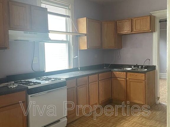 4th image of 1631 N Kimball Ave #2R