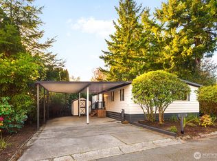 19425 Hollyhills Dr NE, Bothell, WA 98011