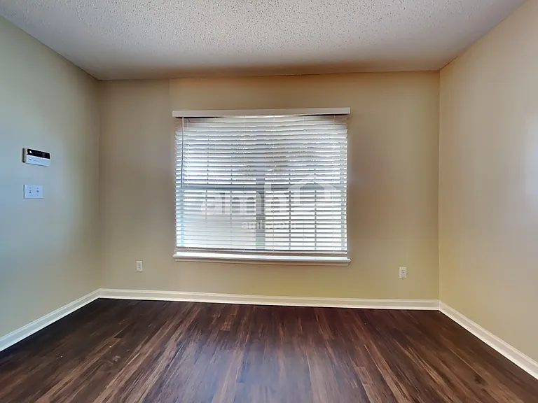 209 Fort Milton Dr — Photo 8