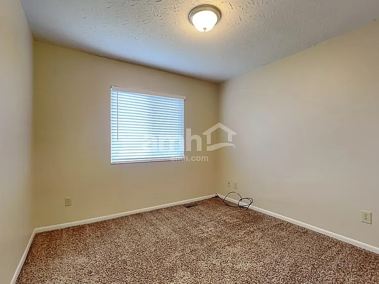 9030 Crimson Oak Dr — Photo 14