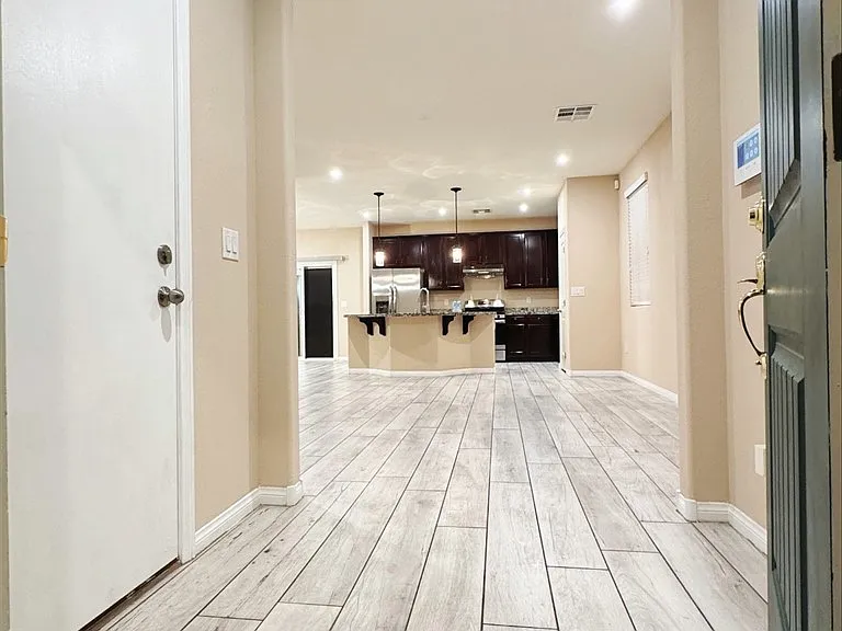 5660 Alta Peak Ct — Photo 9
